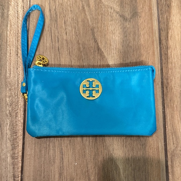 Tory Burch Handbags - Tory Burch Turquoise Wristlet with Gold Accents